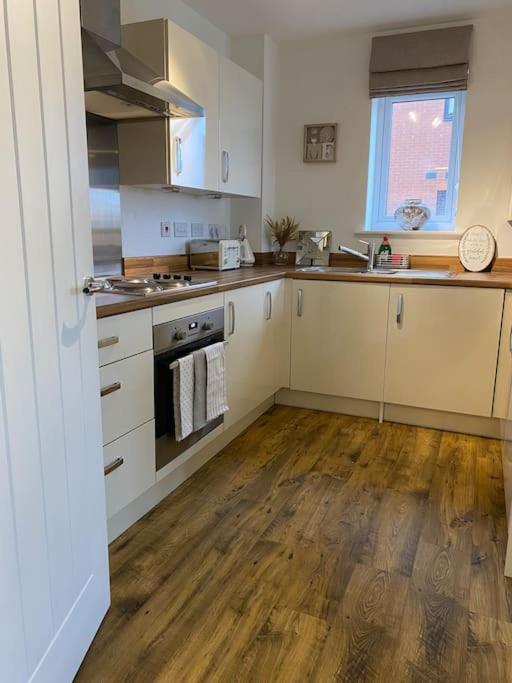 Luxury Riverfront Apartment Newport  Dış mekan fotoğraf